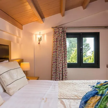 Pilot's Luxury Aparthotel