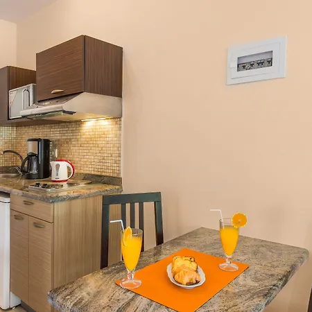 Pilot's Luxury Apart-hotel Hersonissos (Crete)