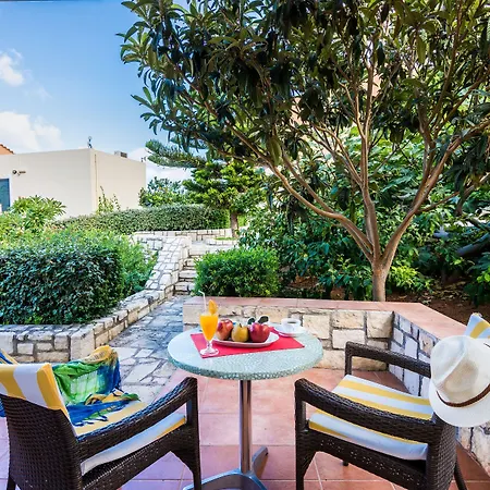 Pilot's Luxury Aparthotel 4*