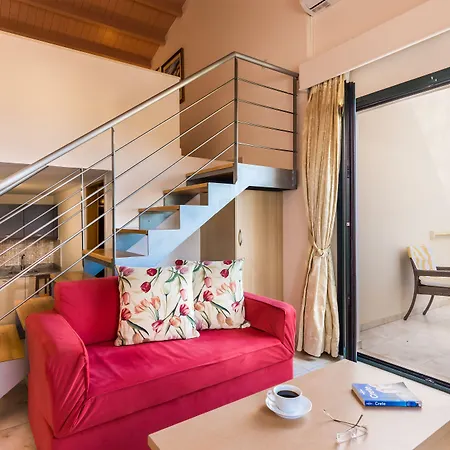 Pilot's Luxury Aparthotel 4*