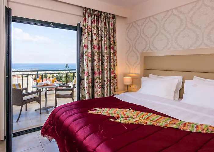 Pilot's Luxury Aparthotel 4*